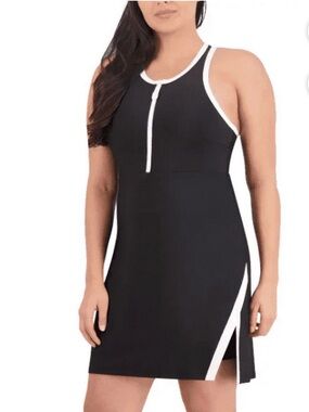 SAGE Collective Athletic Zip Front Dress Built-In Shorts Size Large Activewear